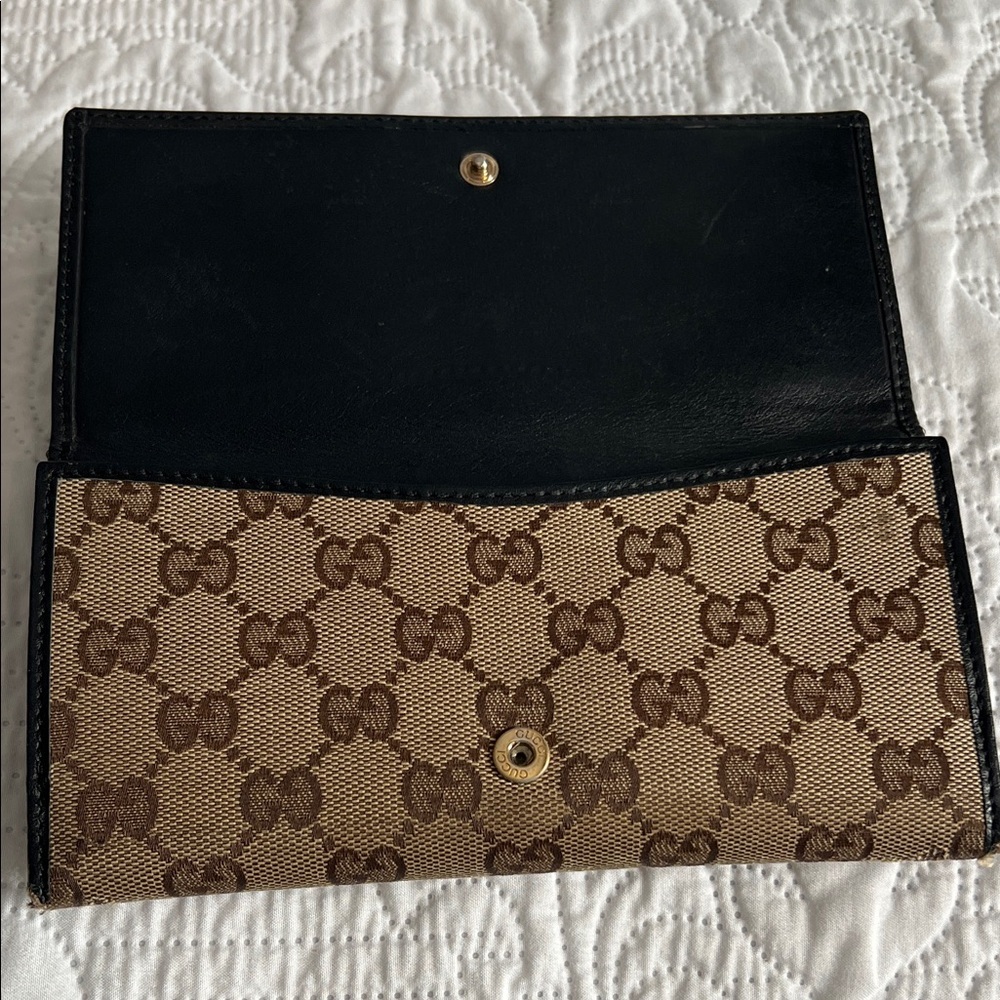 Gucci Canvas Continental Flap Wallet. P56 - Picture 5 of 12